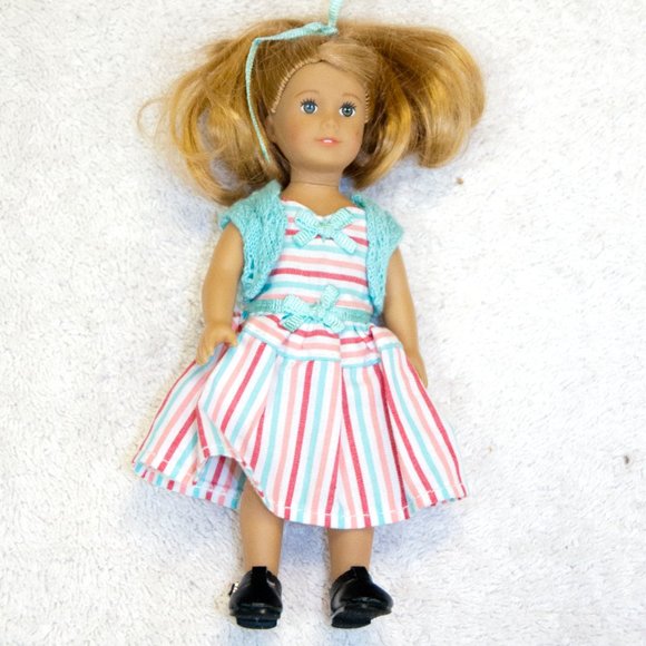 AG mini doll and apron/work tools - Picture 6 of 12